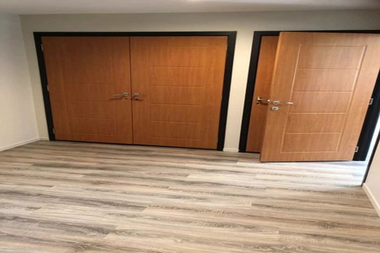 Photo of property in 208 Don Buck Road, Massey, Auckland, 0614