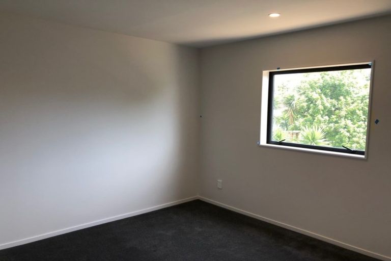 Photo of property in 2/12 Jutland Road, Hauraki, Auckland, 0622