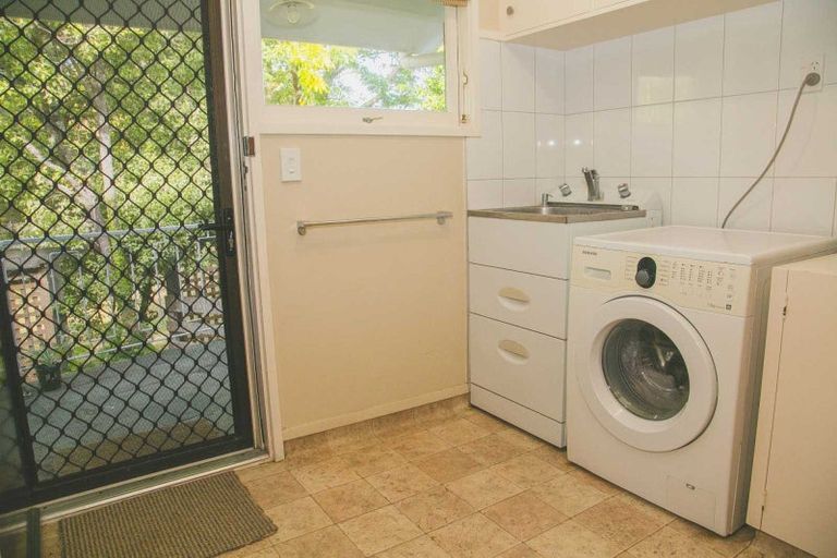 Photo of property in 12 Rakau Street, Havelock North, 4130