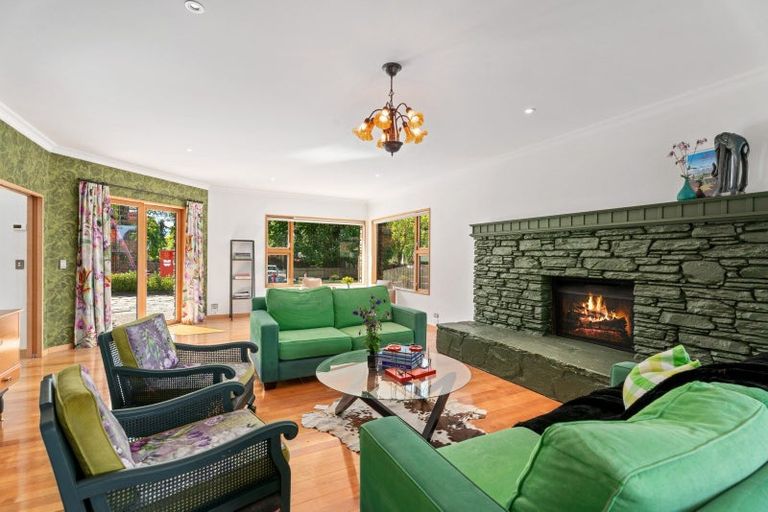 Photo of property in 2c Macandrew Lane, Wanaka, 9305