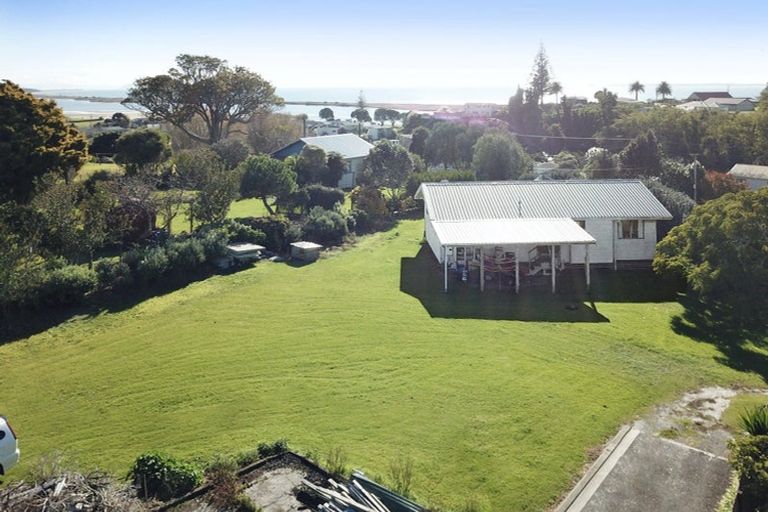 Photo of property in 8 Church Road, Maketu, 3189