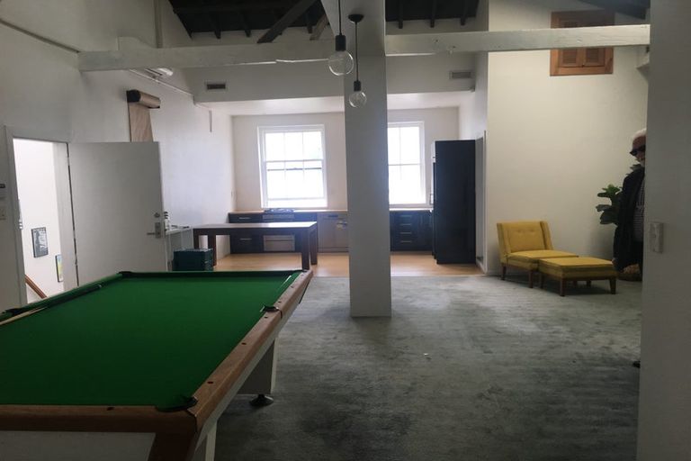 Photo of property in 2u2 King Street, Mount Cook, Wellington, 6021