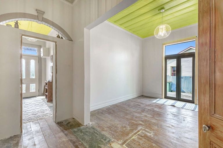 Photo of property in 83 Orlando Street, Stratford, 4332