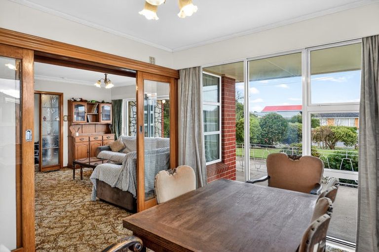 Photo of property in 15 Kingsley Street, St Andrews, Hamilton, 3200