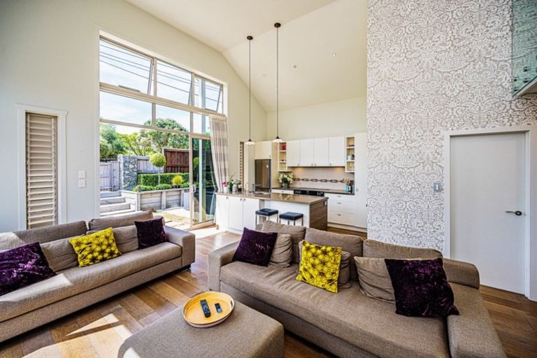 Photo of property in 9 Wharf Road, Albany, Auckland, 0632
