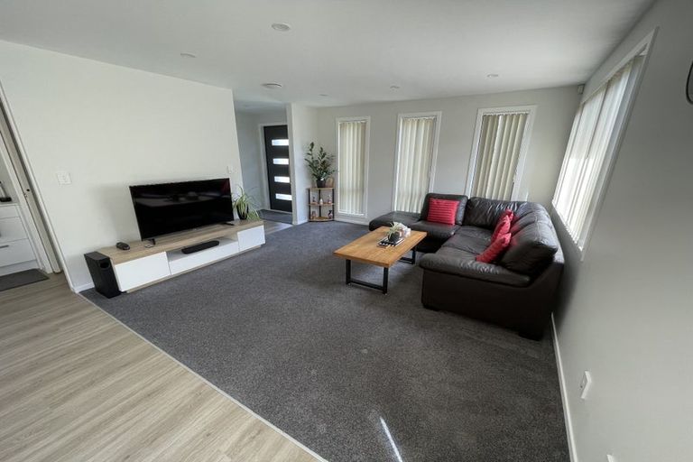 Photo of property in 11 Topsail Way, Whitby, Porirua, 5024