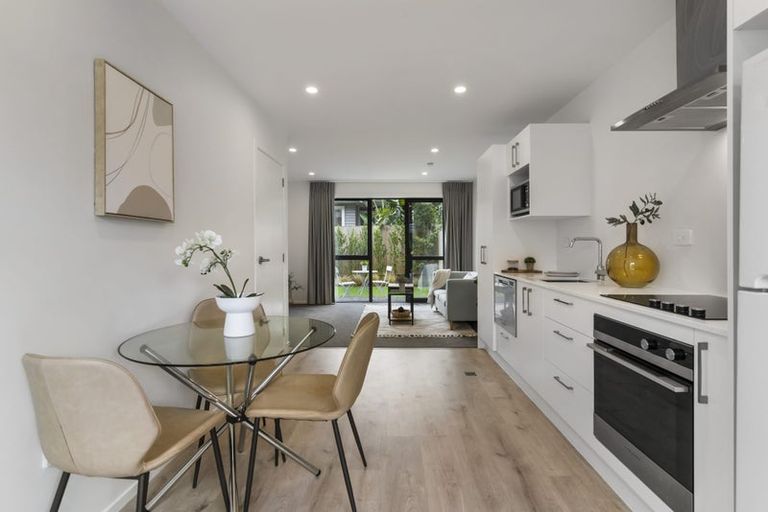 Photo of property in 6/63 Taikata Road, Te Atatu Peninsula, Auckland, 0610
