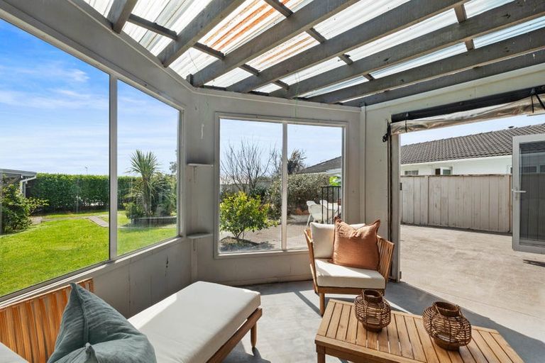 Photo of property in 14 Barrett Street, Westown, New Plymouth, 4310