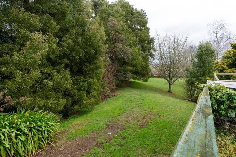 Photo of property in 51 Resthill Crescent, Glenview, Hamilton, 3206