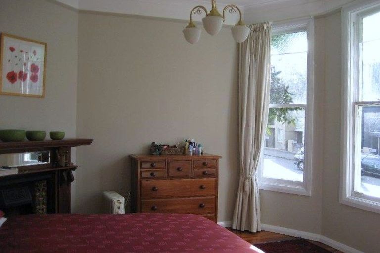 Photo of property in 174 Tasman Street, Mount Cook, Wellington, 6021