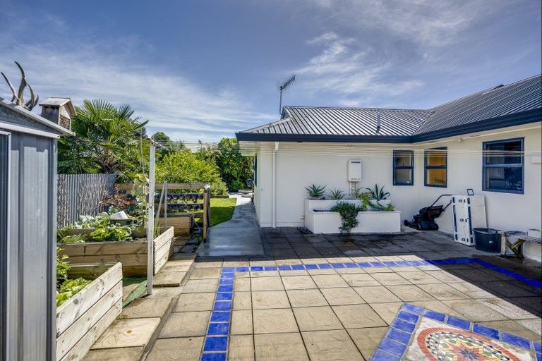 Photo of property in 27 King Street, Taradale, Napier, 4112