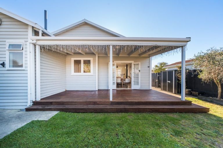 Photo of property in 37 Miro Street, Takaro, Palmerston North, 4410