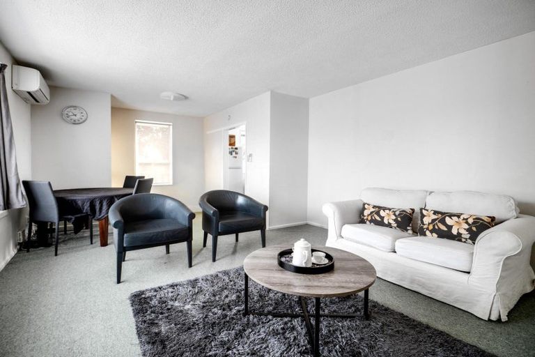 Photo of property in 57 Sarabande Avenue, Redwood, Christchurch, 8051