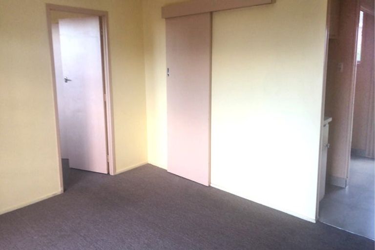 Photo of property in 2/8 Margaret Road, Papatoetoe, Auckland, 2025