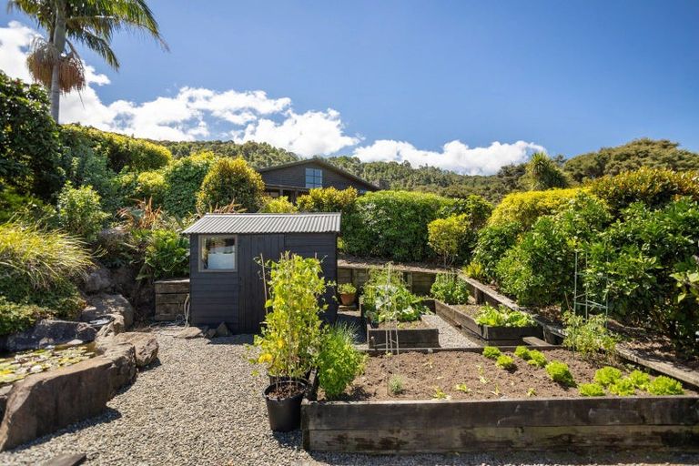 Photo of property in 80 Tarapatiki Drive, Whitianga, 3510