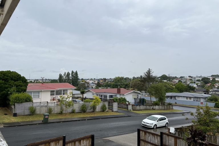 Photo of property in 36 Meilland Place, Glen Eden, Auckland, 0602