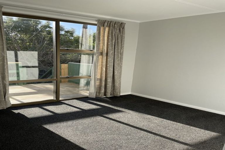Photo of property in 2/7 Dennis Road, Papatoetoe, Auckland, 2025