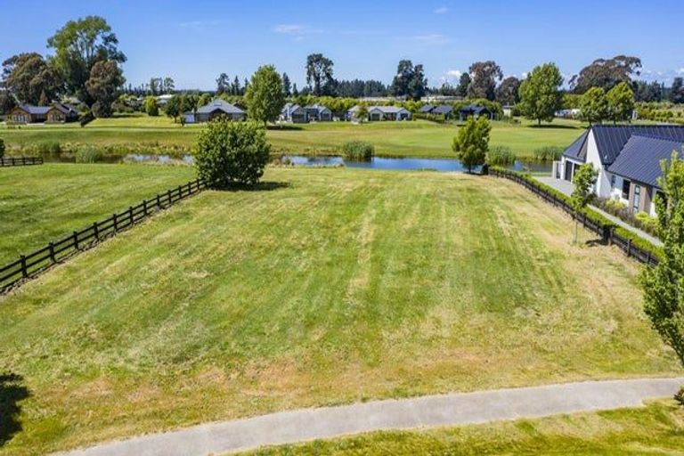 Photo of property in 3 Mara-kai Place, Pegasus, 7612