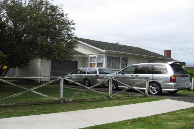 Photo of property in 8 Idlewild Avenue, Mangere, Auckland, 2022