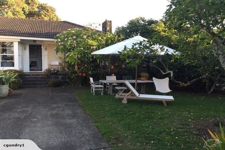 Photo of property in 4 Takarunga Road, Devonport, Auckland, 0624
