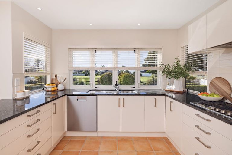 Photo of property in 6 Sovereign Drive, Papamoa Beach, Papamoa, 3118