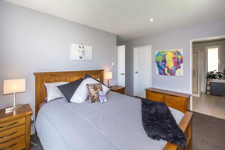 Photo of property in 21 Marlowe Place, Rolleston, 7614