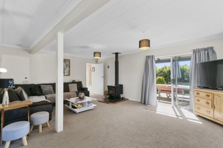 Photo of property in 42 Mcgowan Road, Wainuiomata, Lower Hutt, 5014