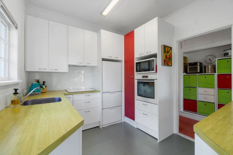 Photo of property in 319 Huia Road, Titirangi, Auckland, 0604