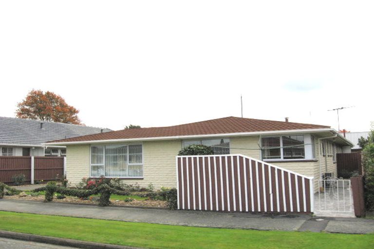 Photo of property in 21 Apollo Place, Papanui, Christchurch, 8052