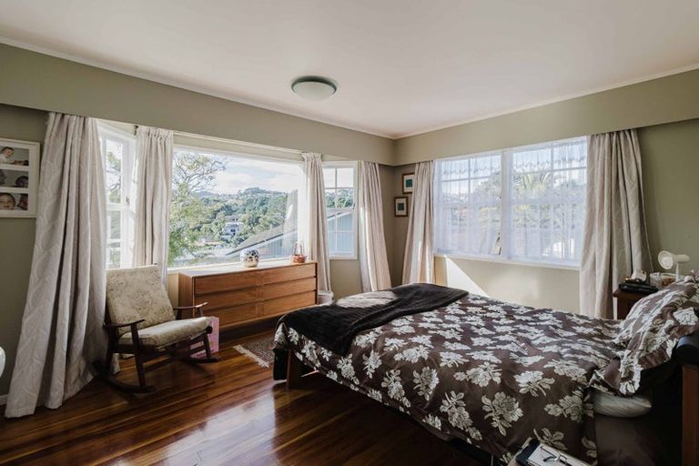 Photo of property in 28 Caesars Place, Churton Park, Wellington, 6037