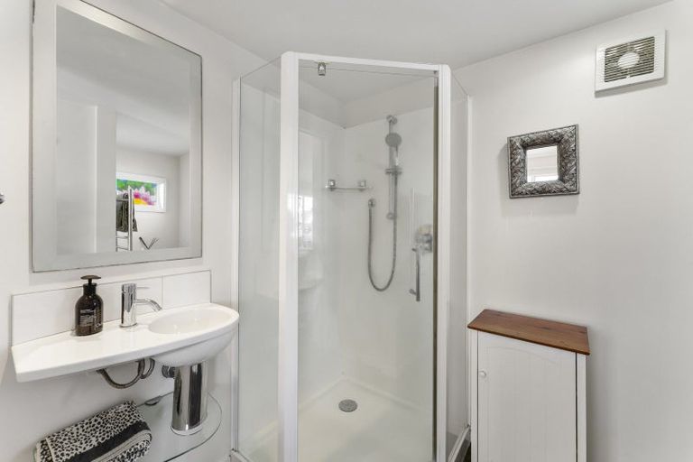 Photo of property in 10 Lee Street, Mount Maunganui, 3116