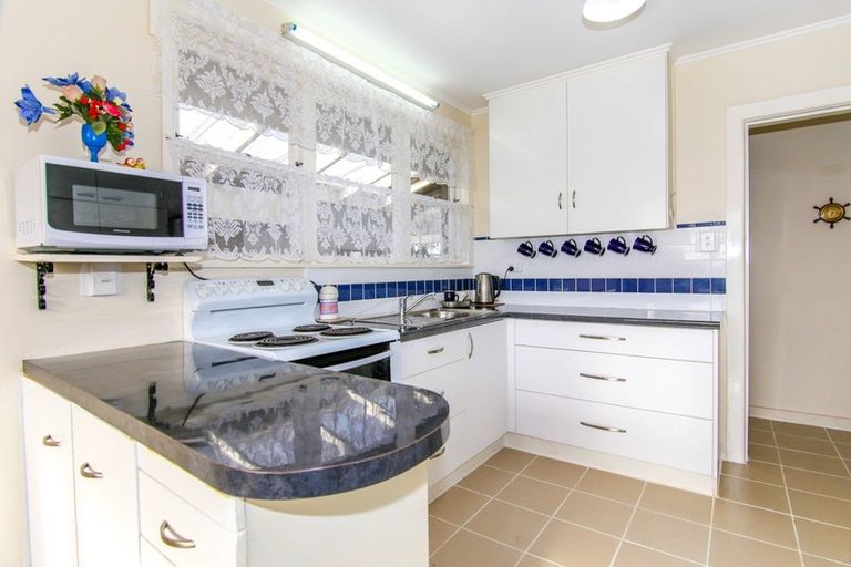 Photo of property in 146 Brougham Street, Westport, 7825