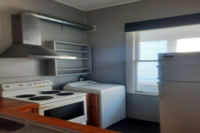 Photo of property in 117 Wallace Street, Mount Cook, Wellington, 6021