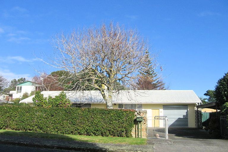 Photo of property in 1 Marere Avenue, Paraparaumu, 5032