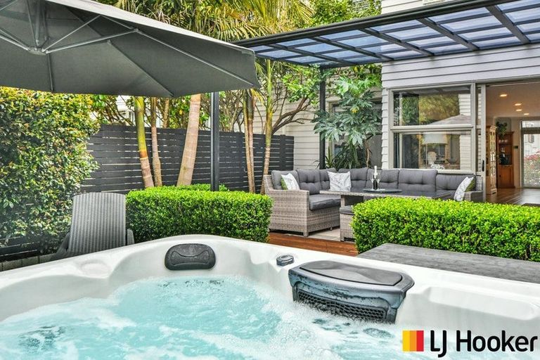 Photo of property in 26 Reins Road, Takanini, 2112