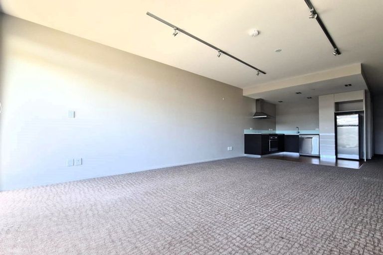 Photo of property in Revolucion Apartments, 405/28s Torrens Terrace, Mount Cook, Wellington, 6011