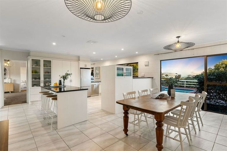 Photo of property in 39 Lonely Track Road, Fairview Heights, Auckland, 0632