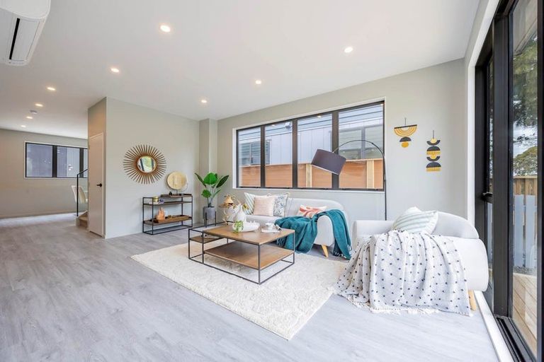 Photo of property in 87c Salamanca Road, Sunnynook, Auckland, 0620