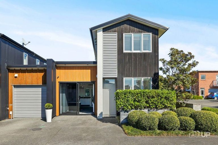 Photo of property in 17 Meteor Road, Hobsonville, Auckland, 0616