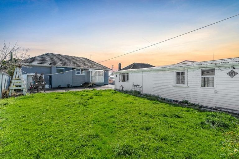 Photo of property in 8 Julian Place, Otara, Auckland, 2023