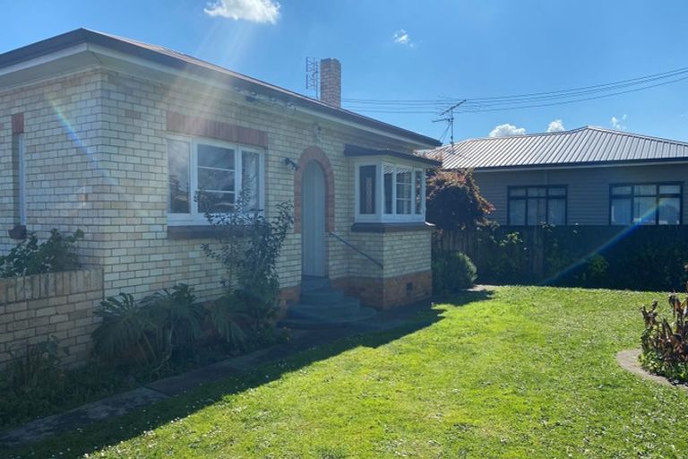 Photo of property in 82 George Street, Tuakau, 2121