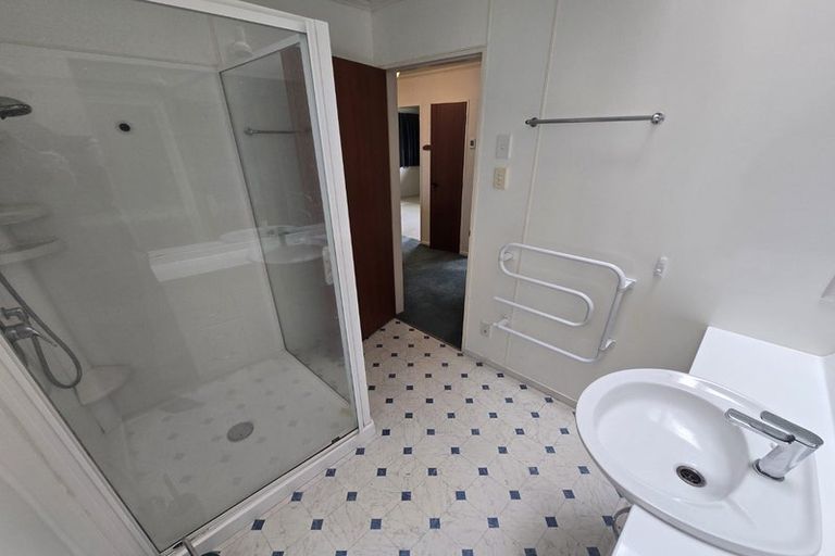 Photo of property in 70 Kings Crescent, Hutt Central, Lower Hutt, 5010