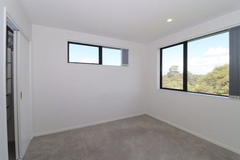 Photo of property in 127b Oreil Avenue, West Harbour, Auckland, 0618