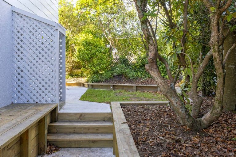 Photo of property in 26 Aubrey Crescent, Rainbow Point, Taupo, 3330