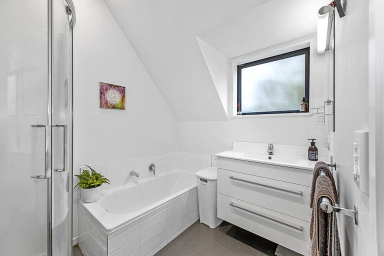 Photo of property in Cornwall Gardens, 8/27 Cornwall Street, St Albans, Christchurch, 8014