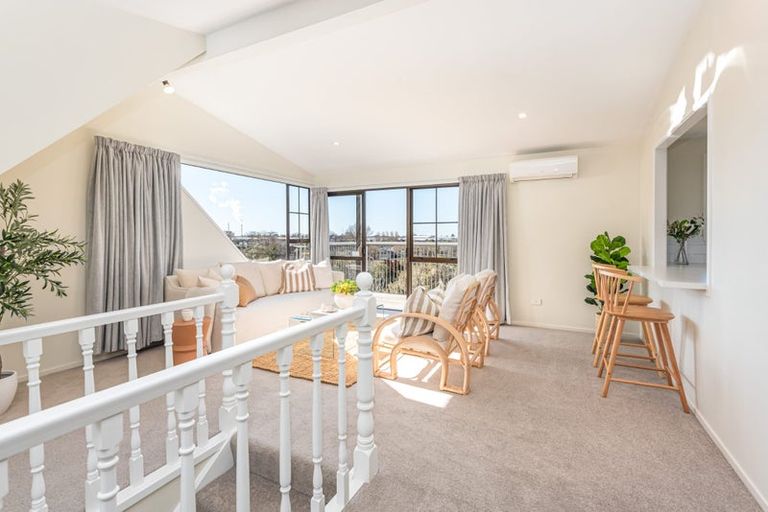 Photo of property in 1 Dalgarven Place, Hillsborough, Christchurch, 8022