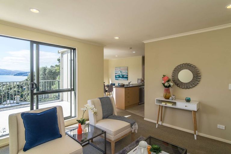 Photo of property in 3/19 Onslow Road, Khandallah, Wellington, 6035