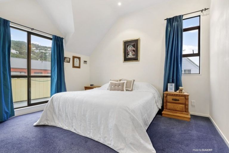 Photo of property in 6 Rua Street, Lyall Bay, Wellington, 6022