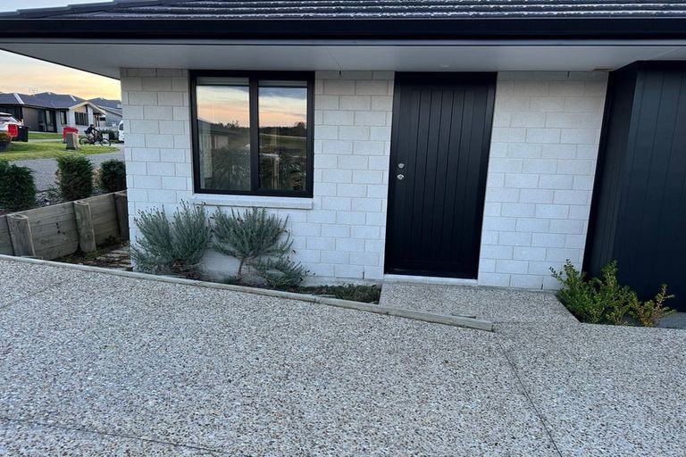 Photo of property in 38 Kiritiana Close, Pyes Pa, Tauranga, 3112