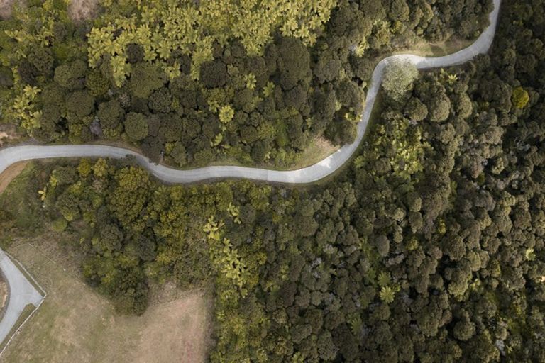 Photo of property in 204 Monowai Road, Wainui, Silverdale, 0994